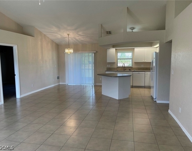 1835 Nw 31st Terrace - Photo Thumbnail 2