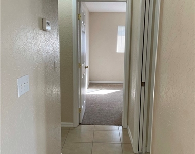 1835 Nw 31st Terrace - Photo Thumbnail 15