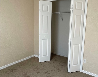 1835 Nw 31st Terrace - Photo Thumbnail 16