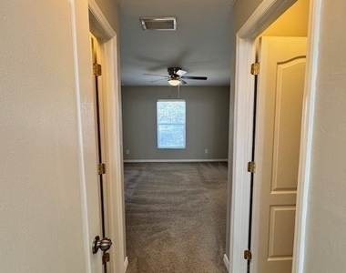 1016 Habershan Avenue - Photo Thumbnail 14