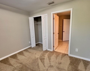 1016 Habershan Avenue - Photo Thumbnail 17