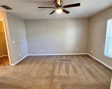 1016 Habershan Avenue - Photo Thumbnail 7