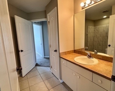 1016 Habershan Avenue - Photo Thumbnail 18