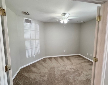 1016 Habershan Avenue - Photo Thumbnail 5
