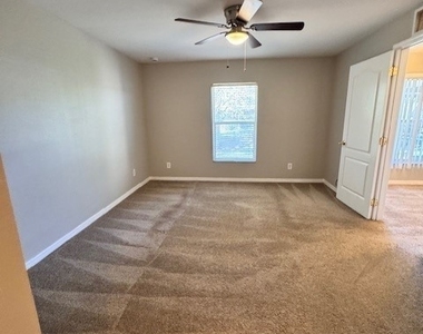 1016 Habershan Avenue - Photo Thumbnail 15