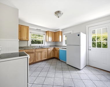345 Coolidge - Photo Thumbnail 4