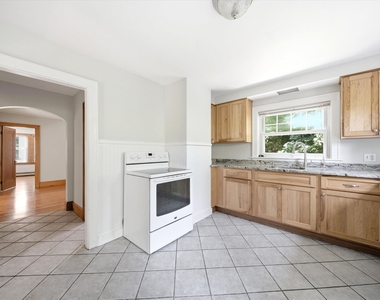 345 Coolidge - Photo Thumbnail 5