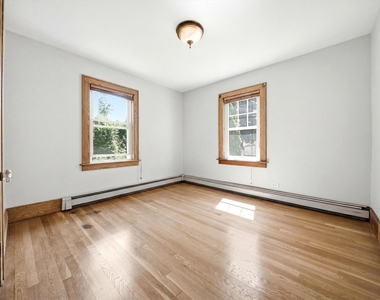 345 Coolidge - Photo Thumbnail 11
