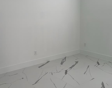 4789 Golfview Boulevard - Photo Thumbnail 16