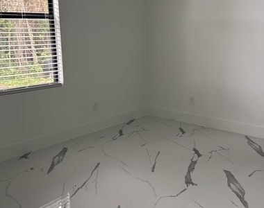 4789 Golfview Boulevard - Photo Thumbnail 22