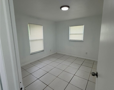5549 7th Avenue - Photo Thumbnail 3