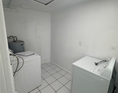 5549 7th Avenue - Photo Thumbnail 7