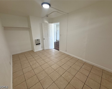 3049 2nd Street - Photo Thumbnail 4