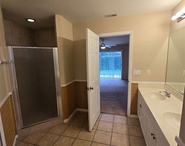 5309 Sands Boulevard - Photo Thumbnail 13