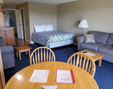 337 S. Main - Photo Thumbnail 4