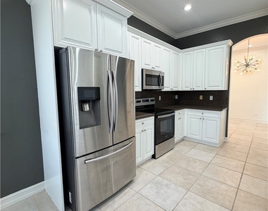 7060 San Lorenzo Court - Photo Thumbnail 12