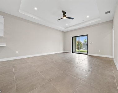 318 Naples Avenue S - Photo Thumbnail 4