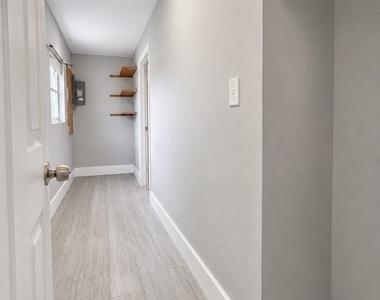 800 Willow Drive - Photo Thumbnail 7