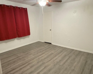 2695 S Woodloch Street - Photo Thumbnail 14