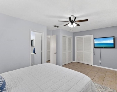 211 S Lake Drive - Photo Thumbnail 23