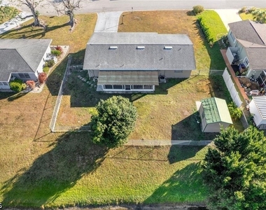 211 S Lake Drive - Photo Thumbnail 3