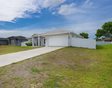 1802 Nw 20th Terrace - Photo Thumbnail 5