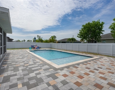 1802 Nw 20th Terrace - Photo Thumbnail 6