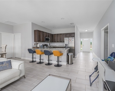 1802 Nw 20th Terrace - Photo Thumbnail 10