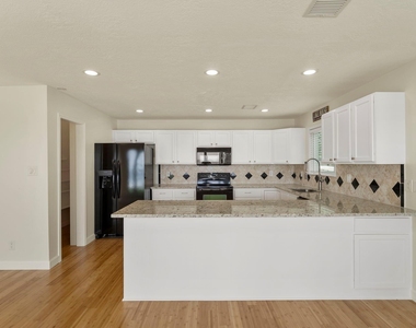 3920 Brookhaven Drive - Photo Thumbnail 13