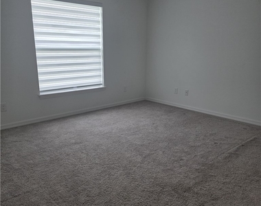 408 Nw 31st Place - Photo Thumbnail 16