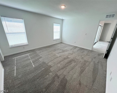 1510 Nw 13th Terrace - Photo Thumbnail 9