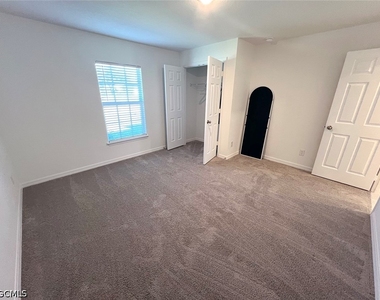 1510 Nw 13th Terrace - Photo Thumbnail 14