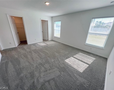 1510 Nw 13th Terrace - Photo Thumbnail 8