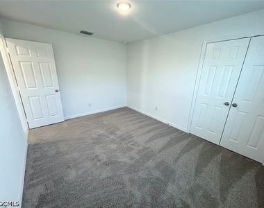 1510 Nw 13th Terrace - Photo Thumbnail 12