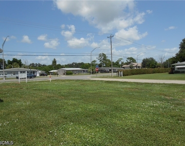 404 Joel Boulevard - Photo Thumbnail 32