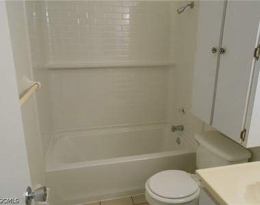 404 Joel Boulevard - Photo Thumbnail 20
