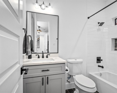 1303 E 27th Street - Photo Thumbnail 6