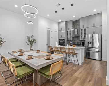 1303 E 27th Street - Photo Thumbnail 32