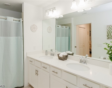 6031 Ellerston Way - Photo Thumbnail 8