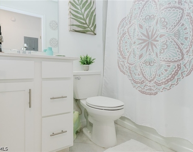 6031 Ellerston Way - Photo Thumbnail 5