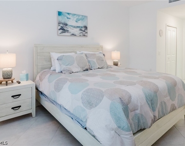 6031 Ellerston Way - Photo Thumbnail 6