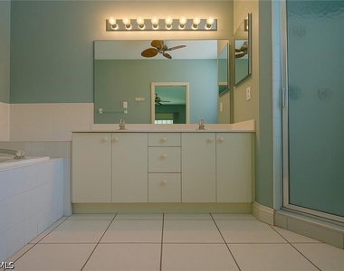 700 Luisa Lane - Photo Thumbnail 18