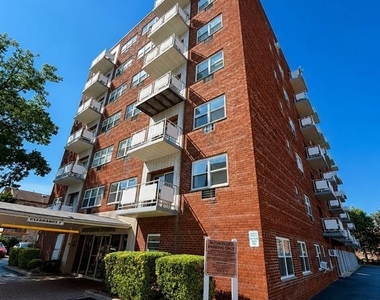 20 Jefferson - Photo Thumbnail 27