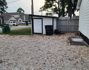 6239 Carver Road - Photo Thumbnail 3