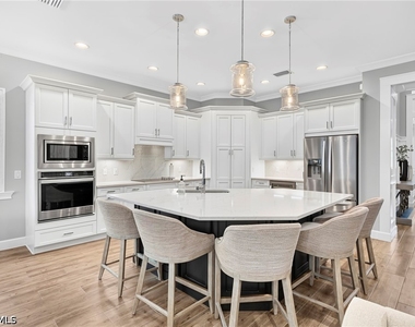 6343 Antigua Way - Photo Thumbnail 4