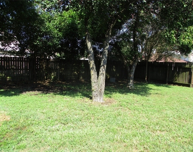 7515 Muirwood Lane - Photo Thumbnail 40