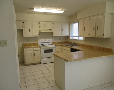 7515 Muirwood Lane - Photo Thumbnail 2