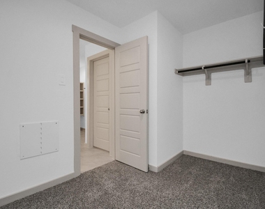 7731 Suffolk Valley Lane - Photo Thumbnail 37