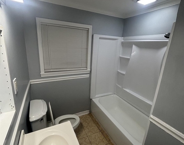 206 Maxie Street - Photo Thumbnail 2
