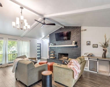 2511 River Ridge - Photo Thumbnail 4